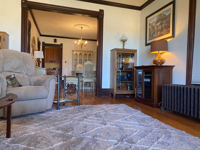 Building Photo - 227 S Water St