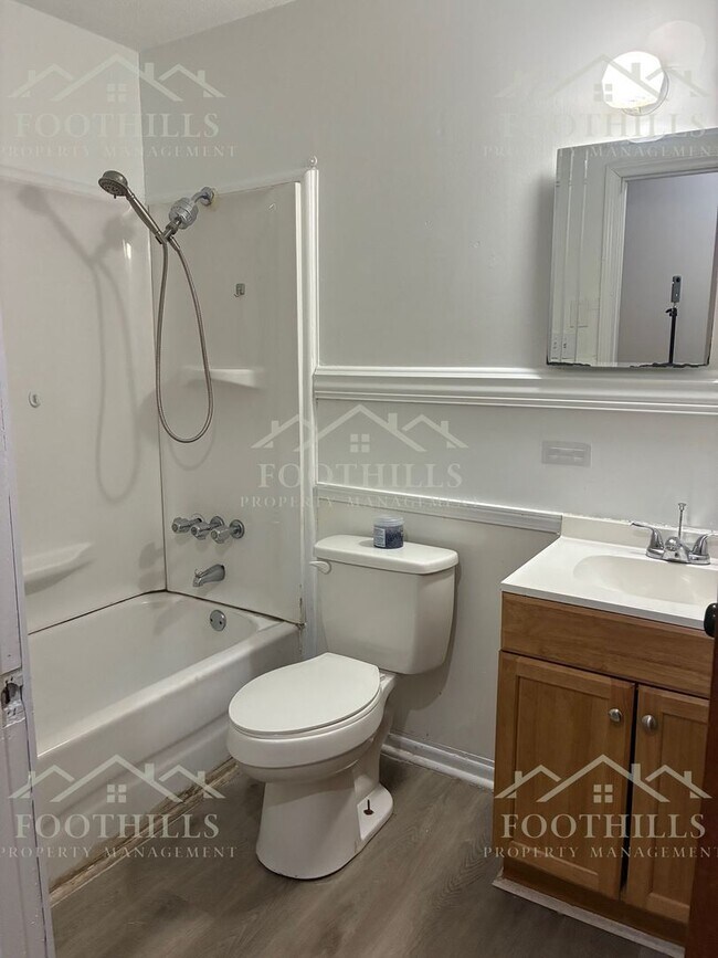 Building Photo - 136 Muirhead Rd