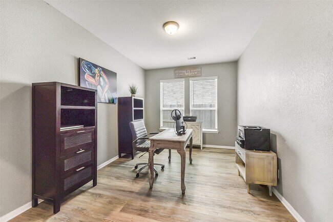 Building Photo - 12430 Ashgrove Point Dr