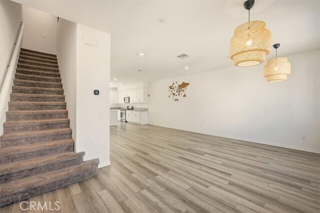 Building Photo - 14051 Diamond