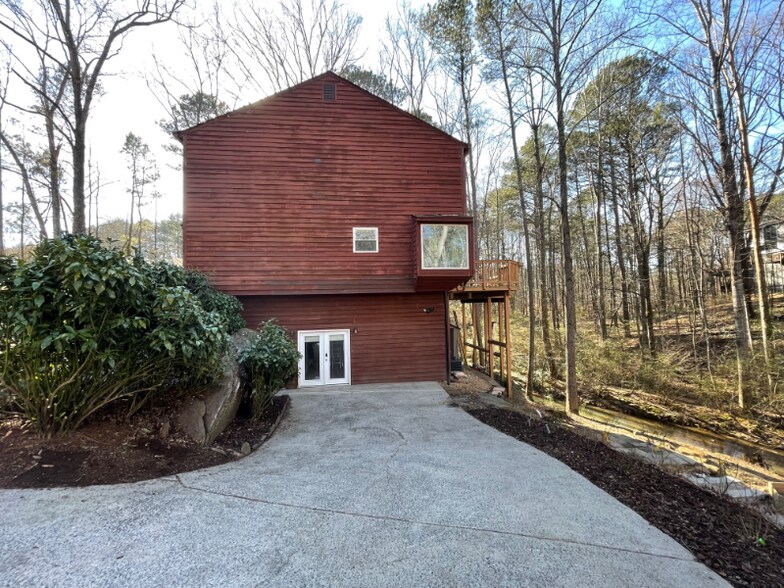 Primary Photo - 2141 Dayron Cir NE