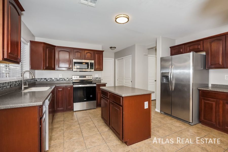 Building Photo - 2726 E Denim Trail