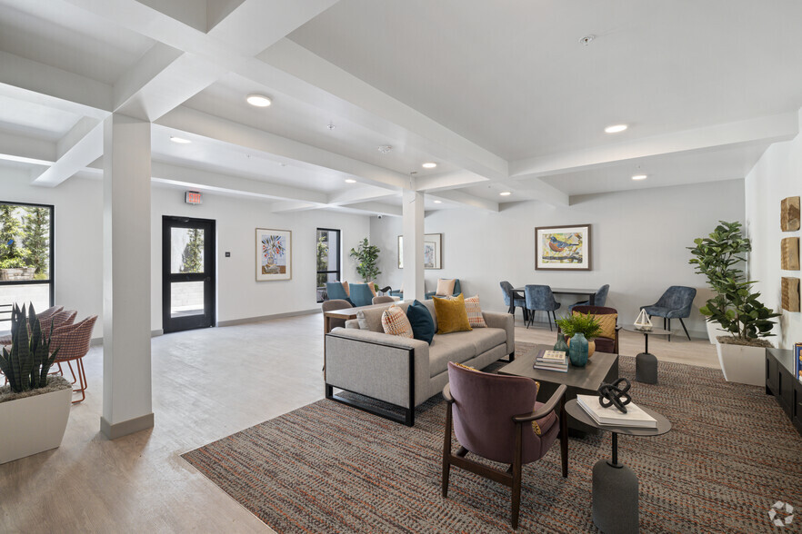 Amenities - Clubhouse - Vista Woods