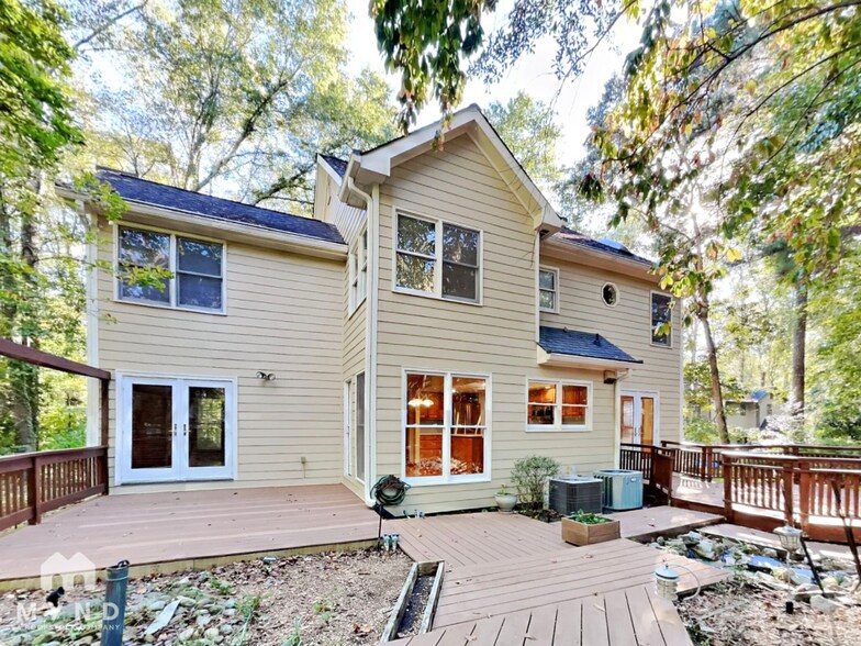 Building Photo - 3747 Running Fox Dr