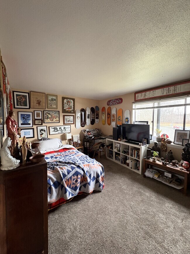 Building Photo - 51 The Brook