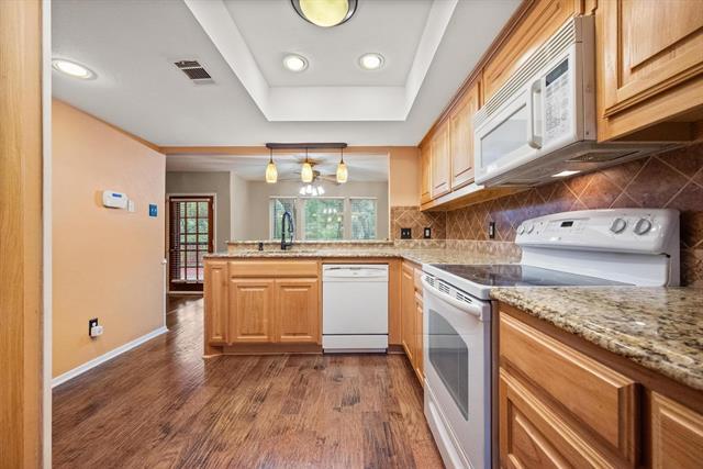 Building Photo - 1417 Earlshire Pl