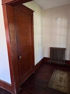 foyer at front of the house - 230 S Hope Chapel Rd