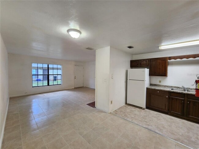 Building Photo - 6140 NW 26th St