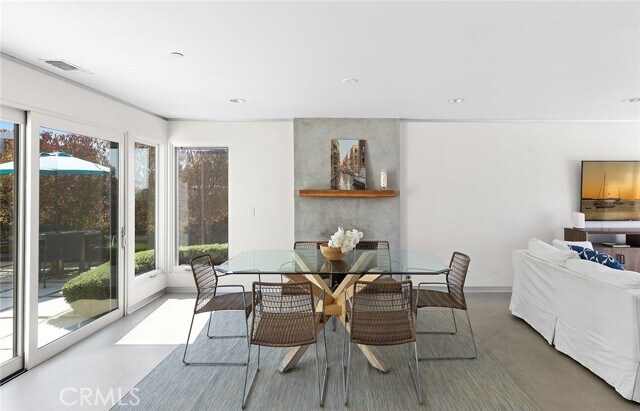 Building Photo - 30872 Marilyn Dr