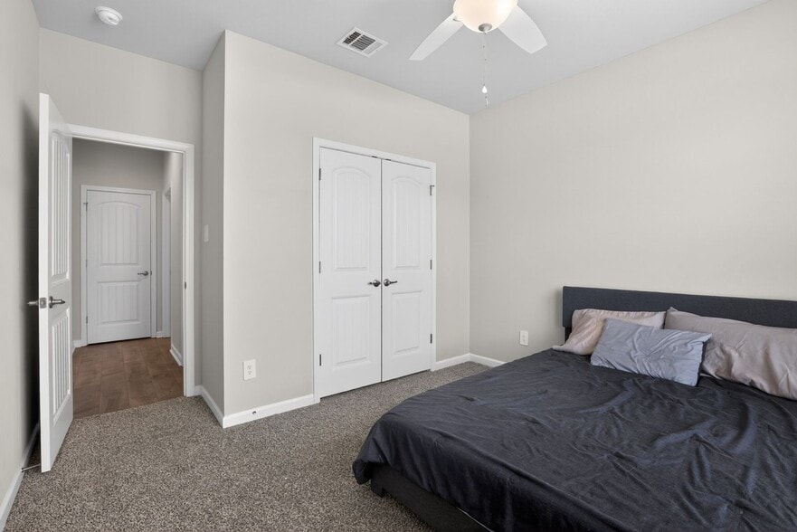Building Photo - 1708 Sawgrass Dr