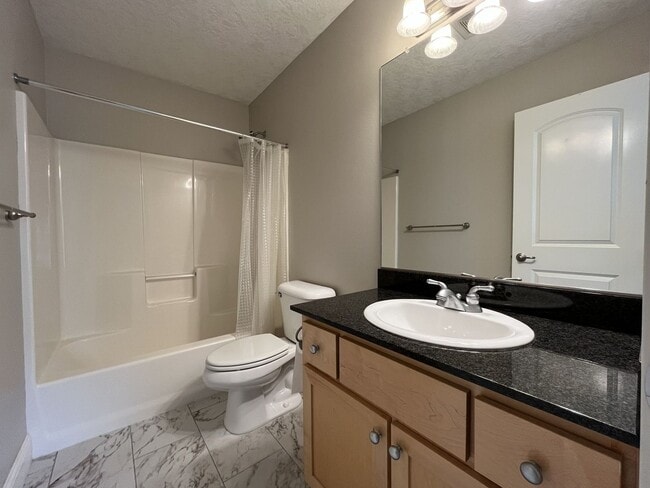 Building Photo - Modern Townhome Near OHSU with 3 Bedrooms Each with Private En-Suite Bath