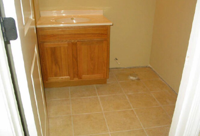 Building Photo - 159 W Division St