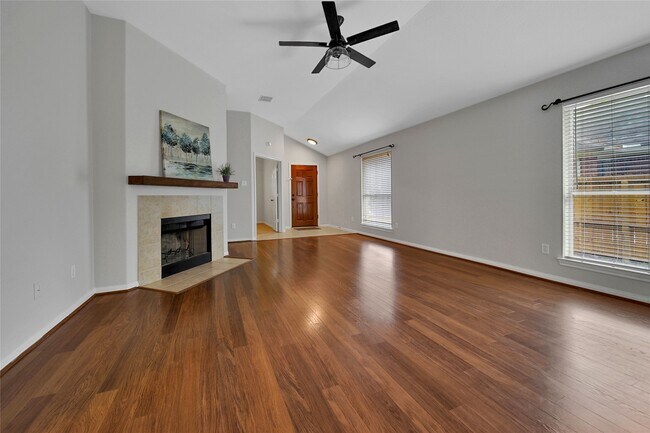 Building Photo - 12411 Brightwood Dr