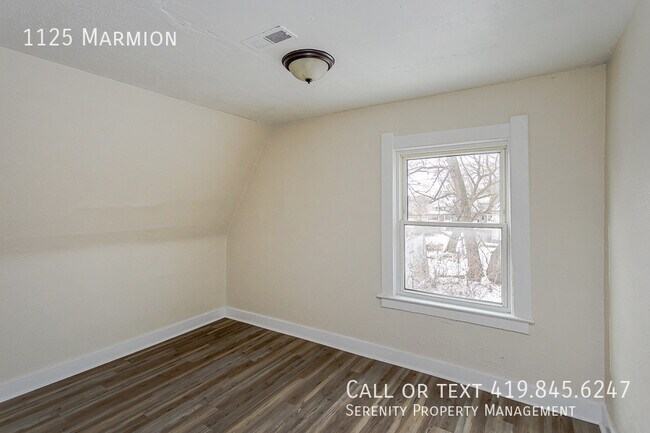 Building Photo - 1125 Marmion-