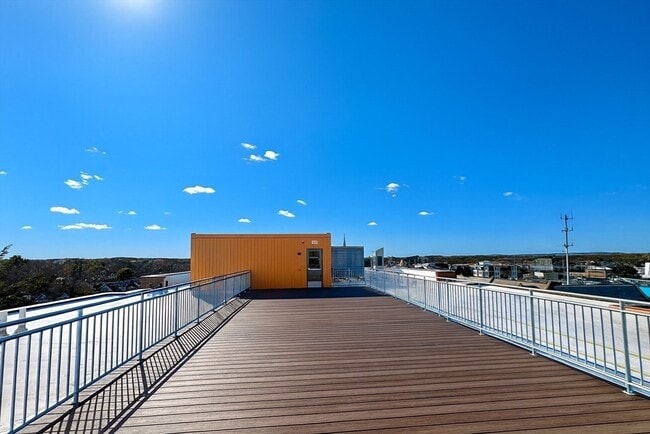 Building Photo - 45 E Central St