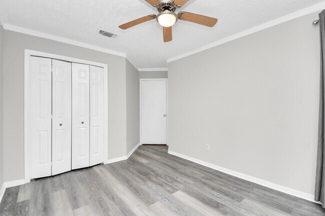 Building Photo - 14810 Cypress Ridge Dr