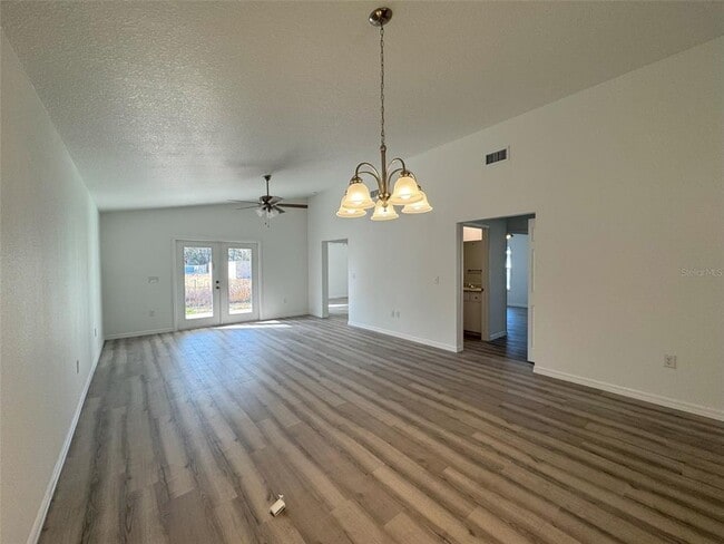 Building Photo - 8850 E Ogden Ln