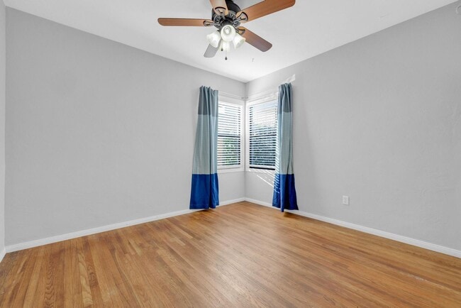 Building Photo - Charming Talmadge 2BR + Bonus Room