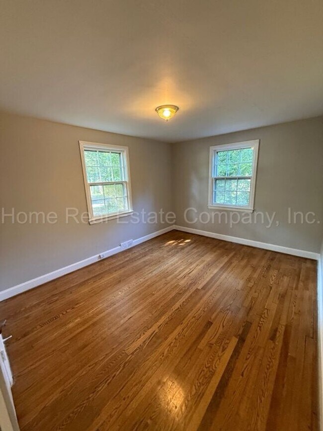 Building Photo - 1442 Revere Rd