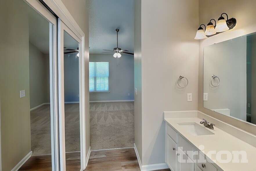 Building Photo - 6800 Brancusi Ct