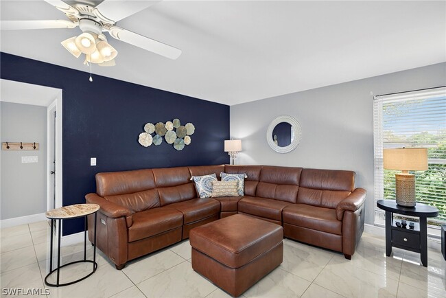 Building Photo - 3111 Boca Ciega Dr