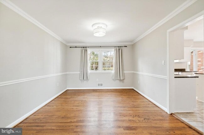 Building Photo - 1200 Forestwood Dr