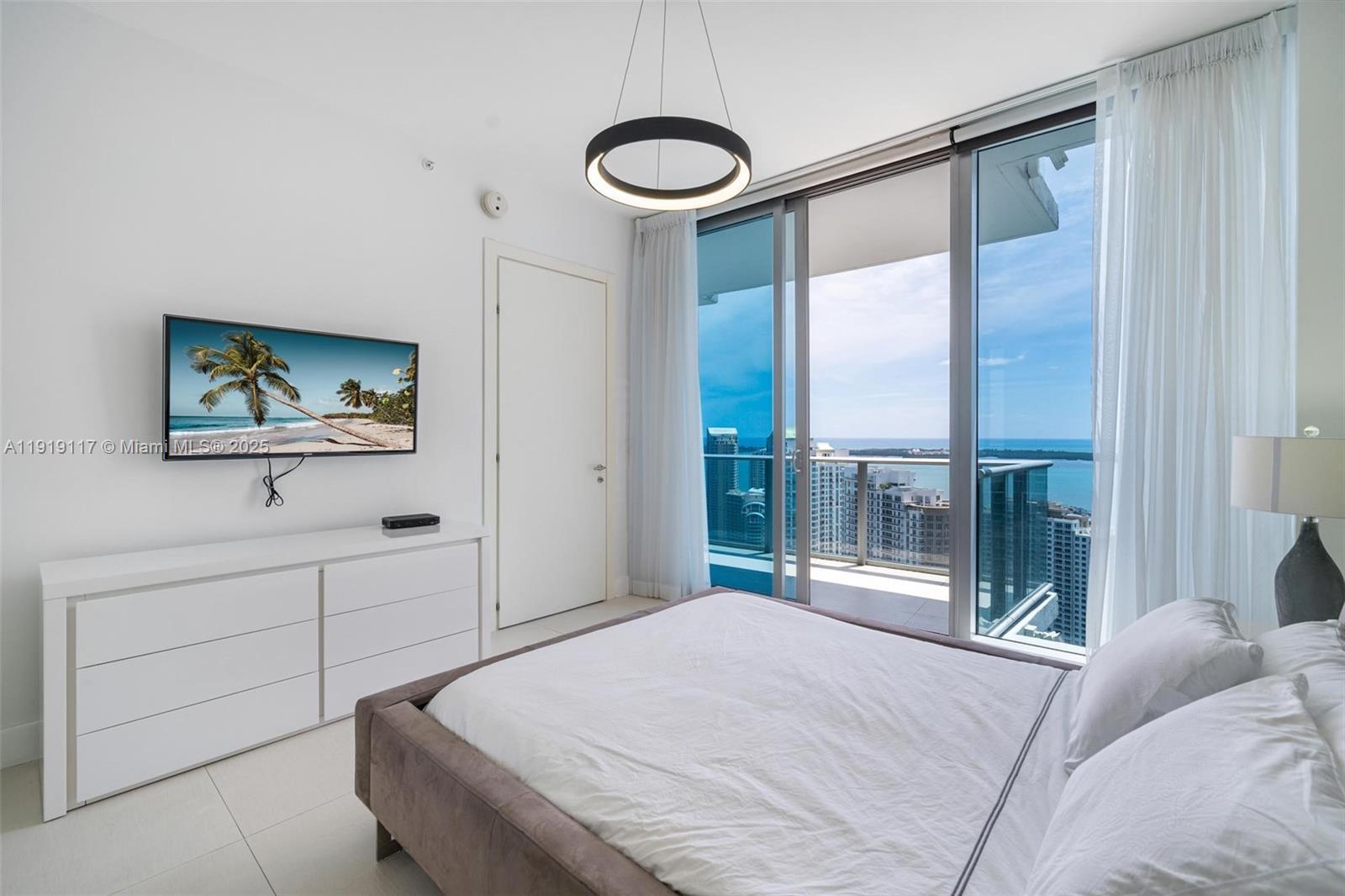 Building Photo - 200 Biscayne Boulevard Way