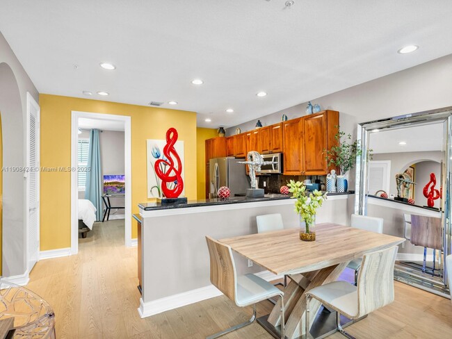 Building Photo - 2249 NE 9th Ave