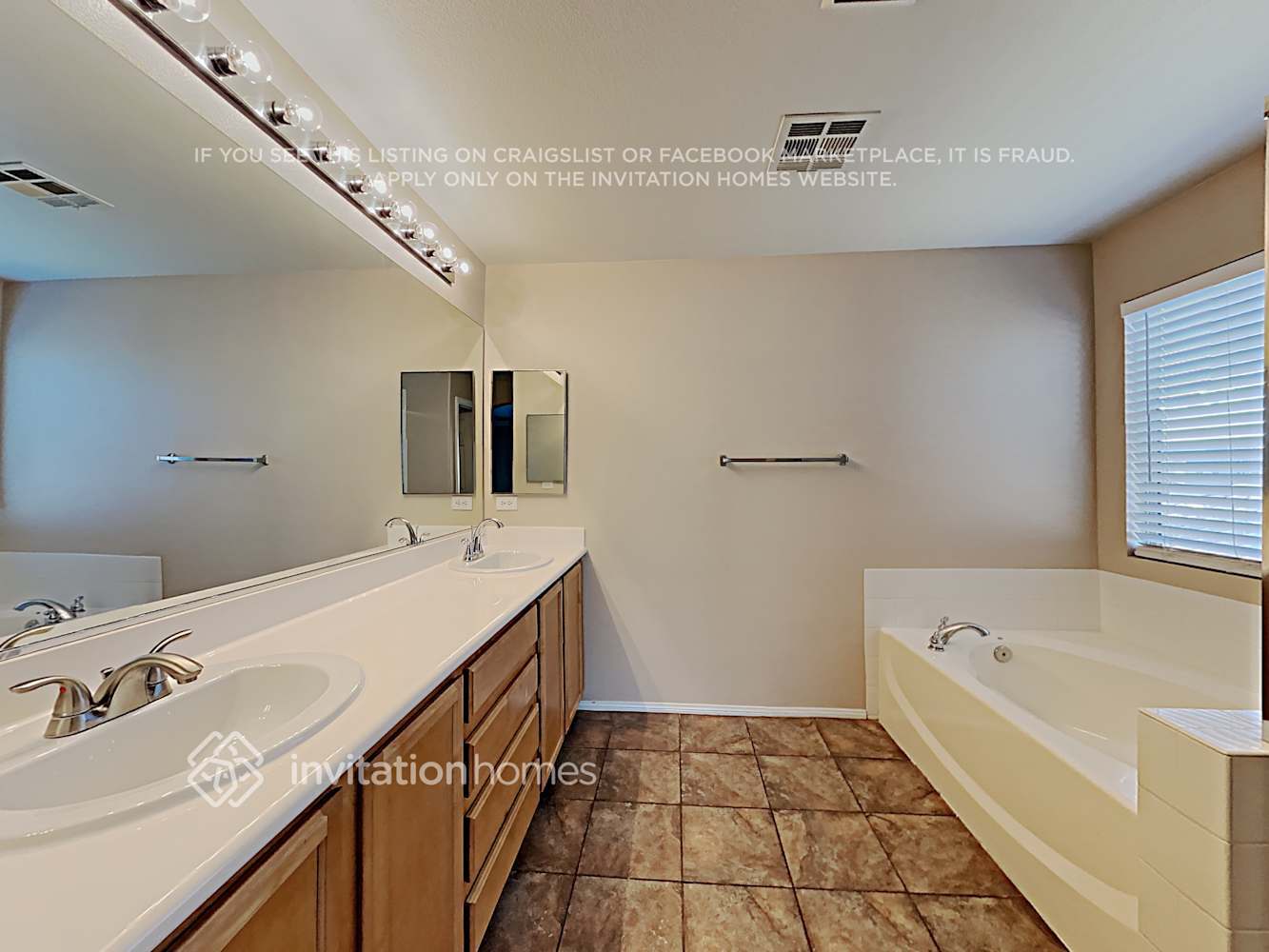 Building Photo - 9286 Easton Hills Ct