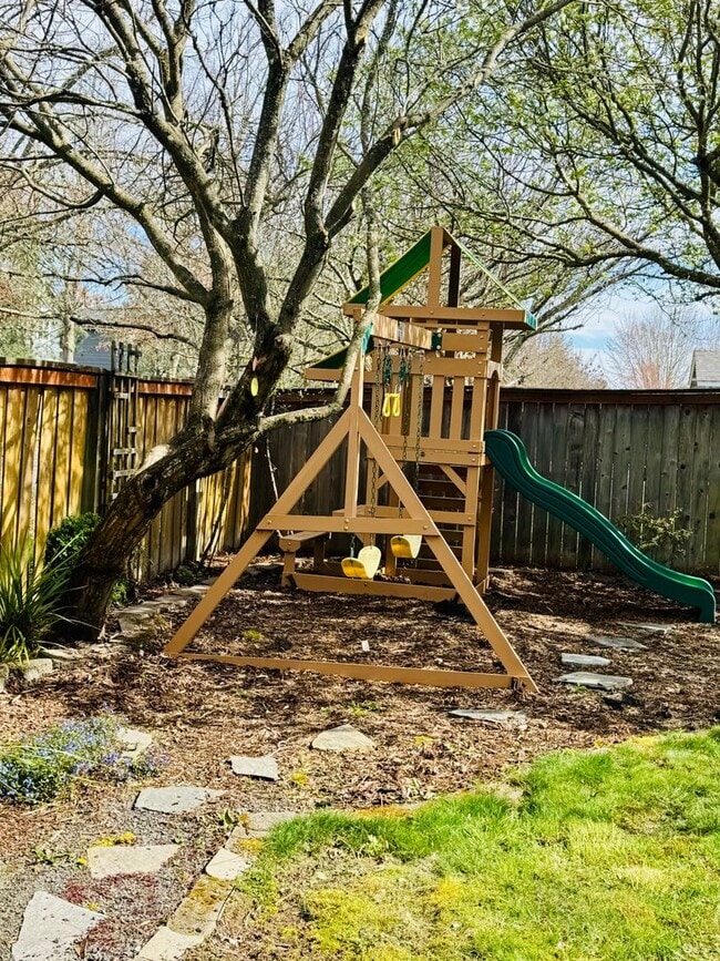 Building Photo - 3-Bedroom Home with Garden Oasis & Covered Patio – Bethel Neighborhood