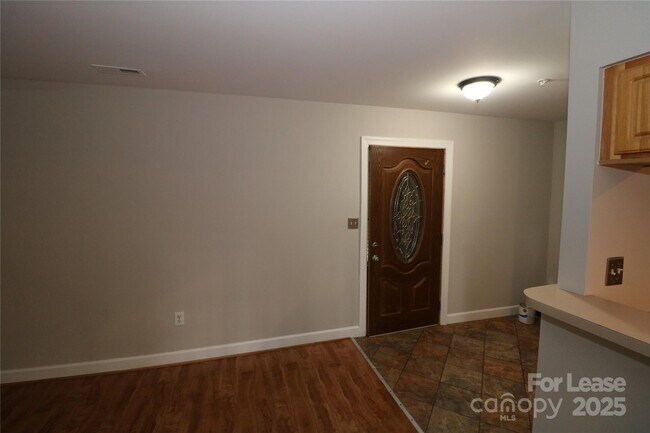 Building Photo - 2558 Carya Pond Ln