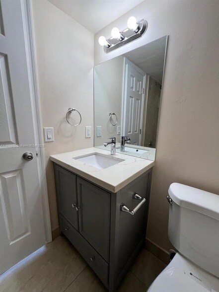 Building Photo - 675 NW 85th Ct
