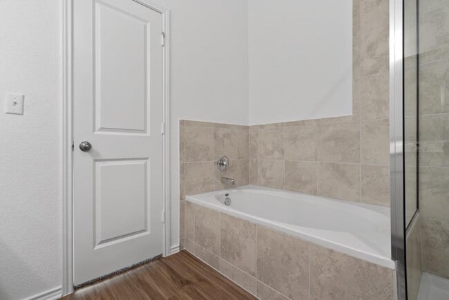 Building Photo - 7229 Spotted Leaf Wy