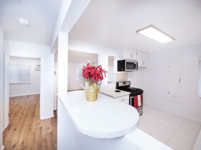 Interior Photo - 3042 Livonia Ave