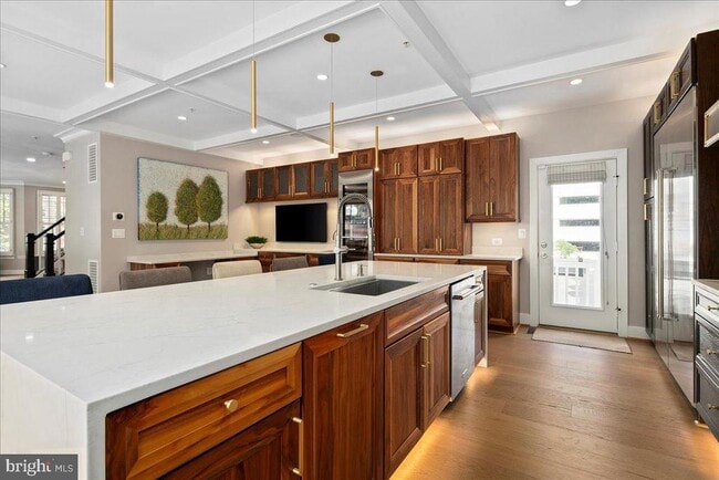 Building Photo - 2863 11th St N