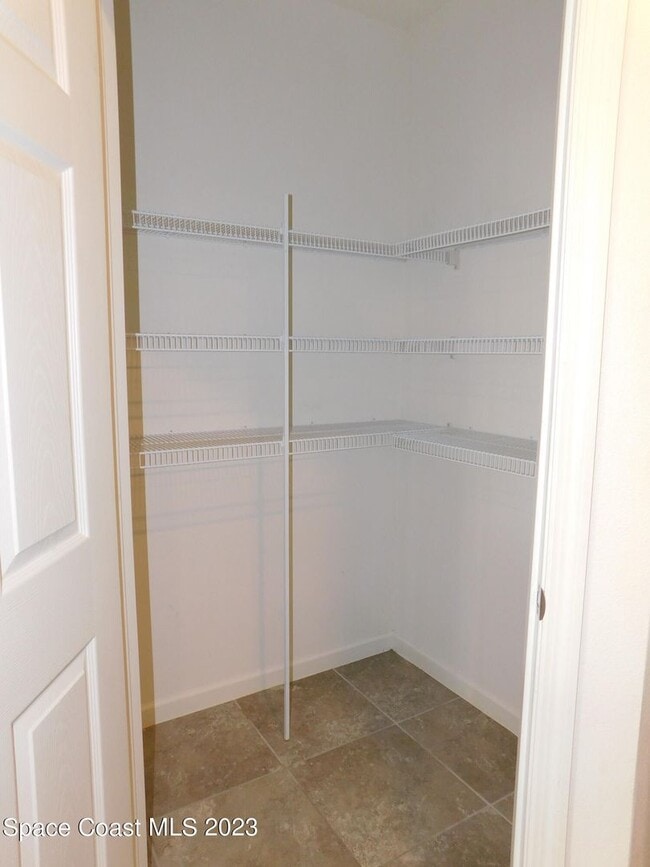 Building Photo - 739 Forest Trace Cir