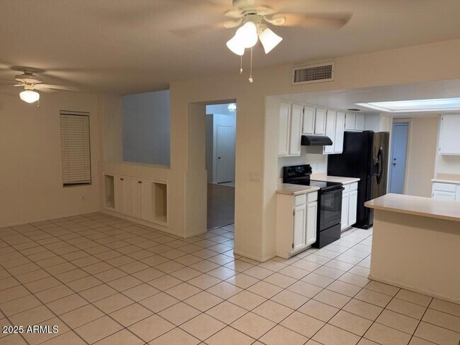 Building Photo - 17430 N 47th St