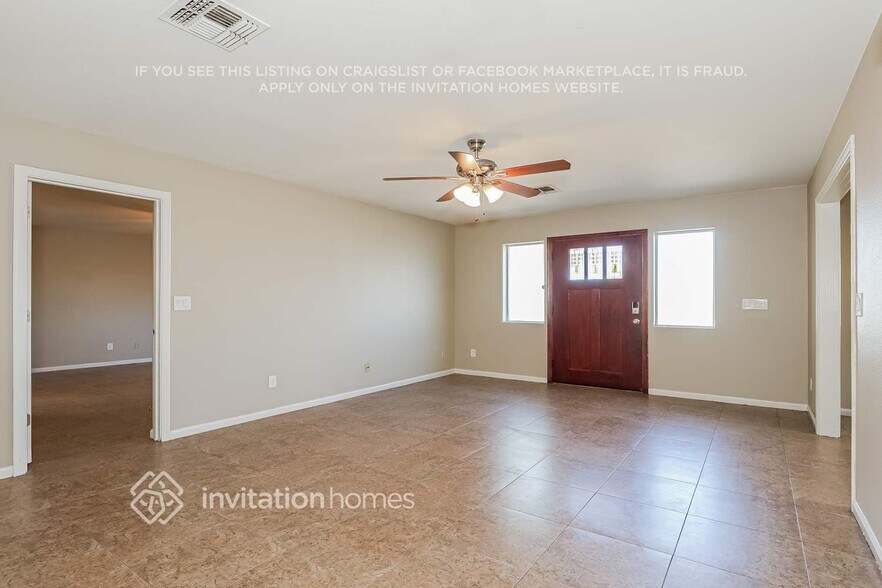 Building Photo - 7501 W Whitton Ave