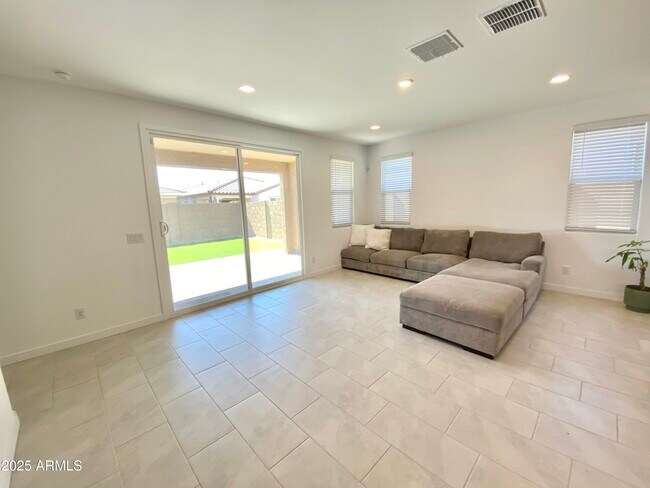 Building Photo - 3360 S 155th Ln