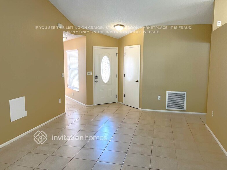 Building Photo - 713 46th St E