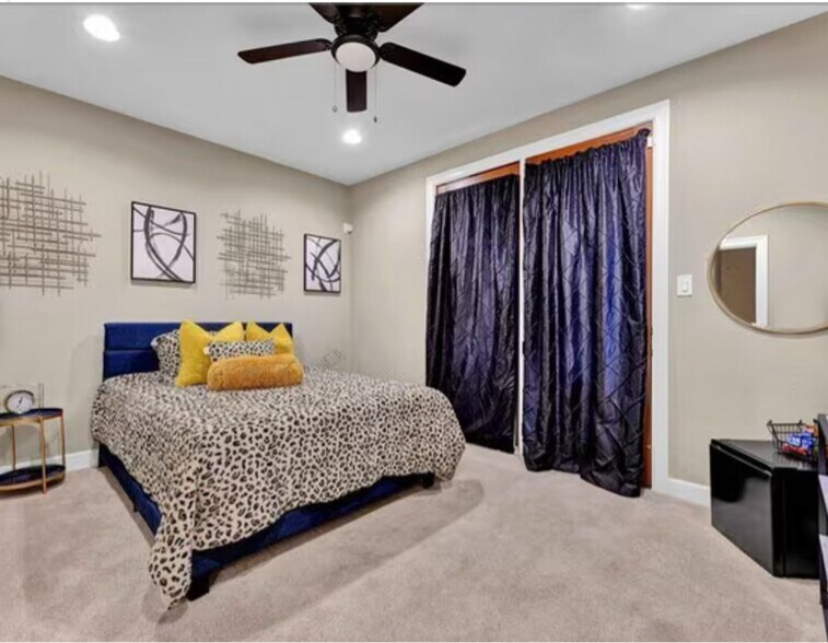Building Photo - 14502 San Pietro Dr
