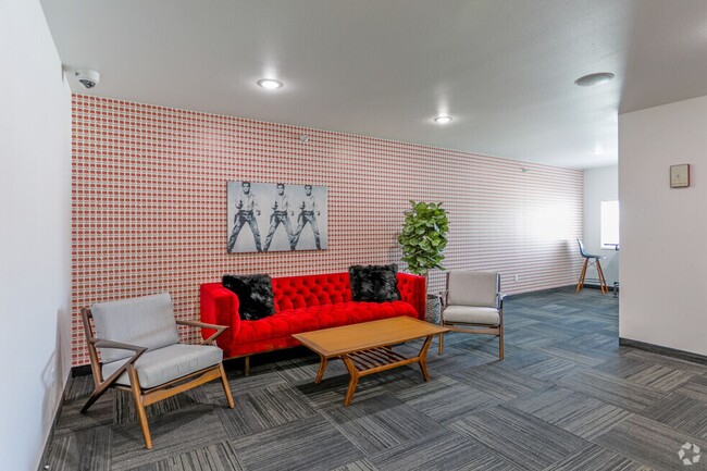 Building Photo - U32 1 Bedroom 1 Bath All Utilities include...