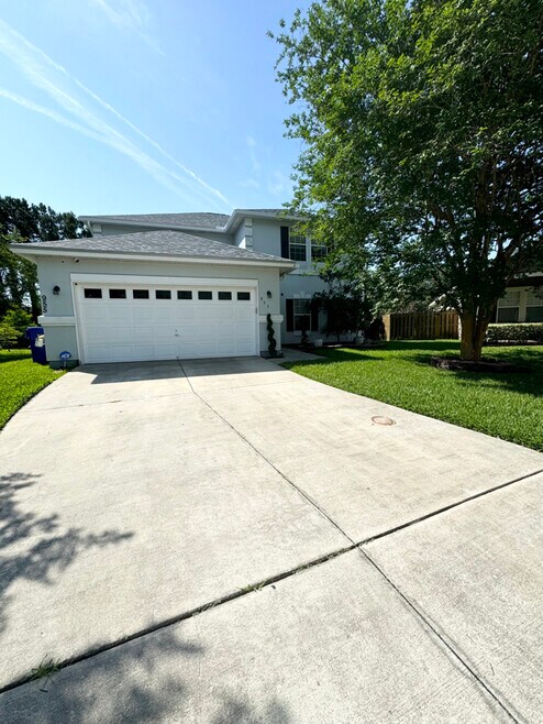 Building Photo - 955 Churchhill Ln