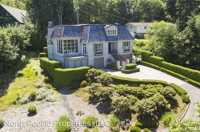 Building Photo - 3 br, 3 bath House - 17203 SE 42nd Pl