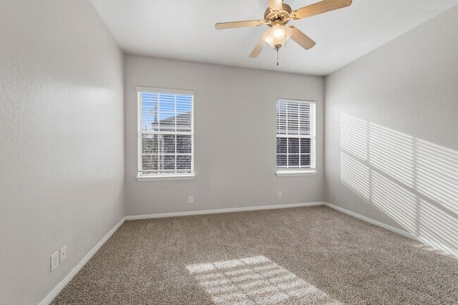 Building Photo - 5102 Caswell Ave