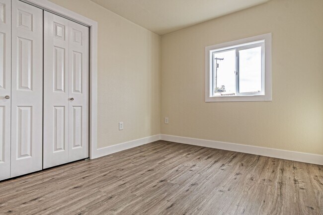 Building Photo - Fully Remodeled 3 Bedroom Home in Historic Oakland