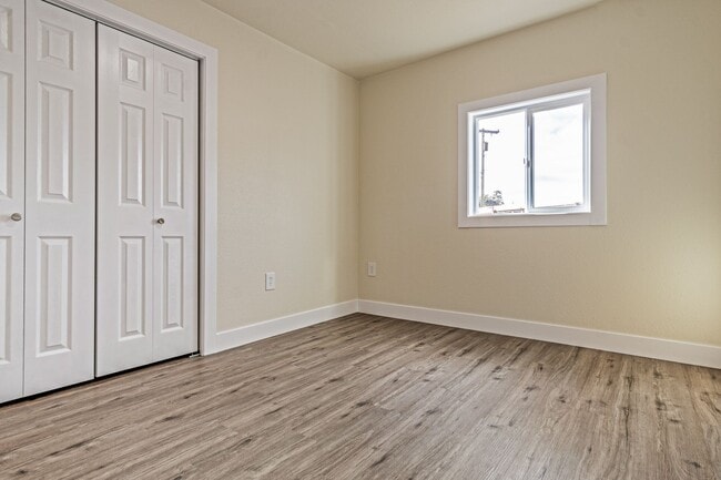 Building Photo - Fully Remodeled 3 Bedroom Home in Historic...