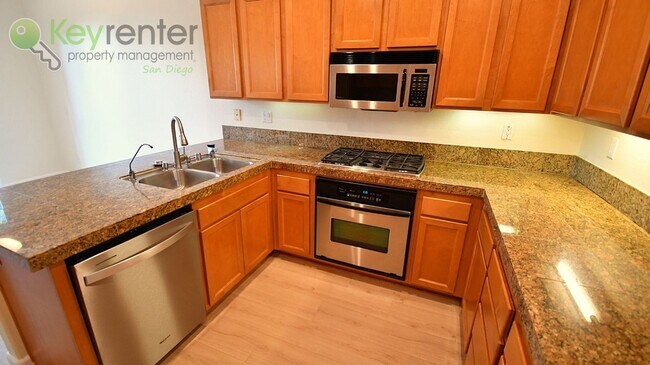 Building Photo - Poway Unified School District | Townhouse in The 4S Ranch| Quick and convenient access to SR-56