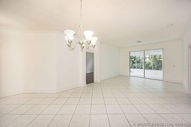 Building Photo - 10704 Oak Bend Way