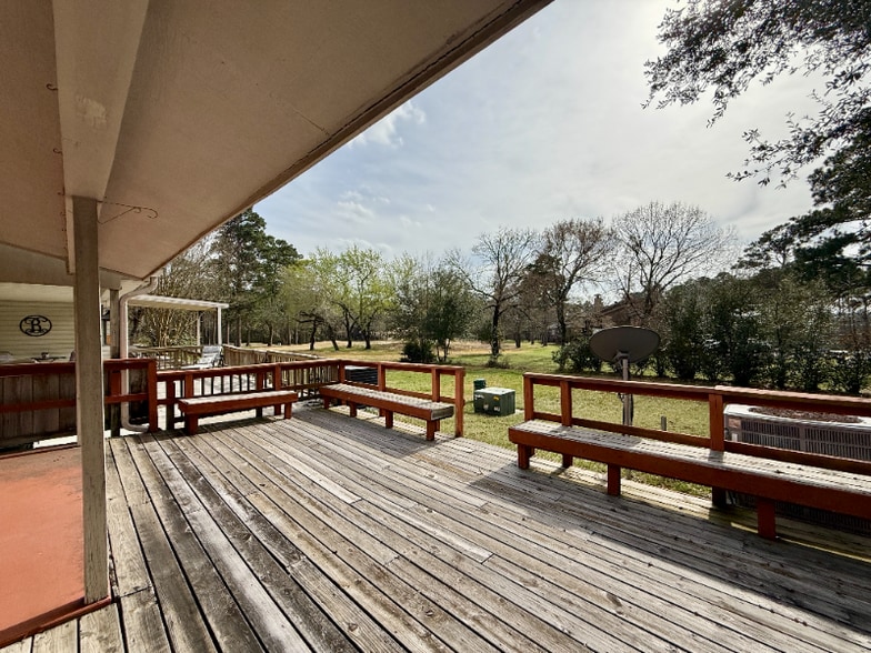 Building Photo - 106 Westchester St